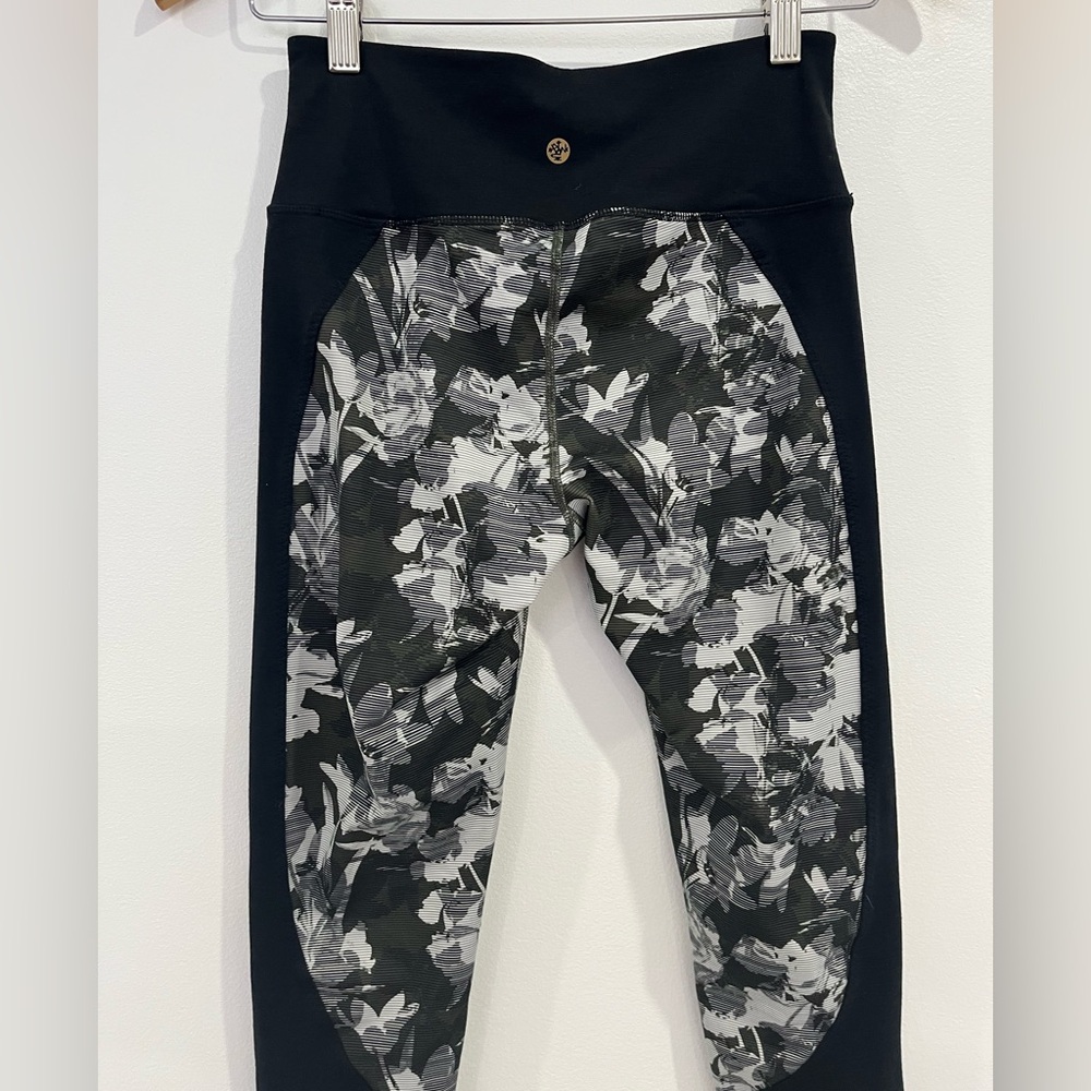 Manduka Floral Leggings Womens XS - Picture 6 of 8